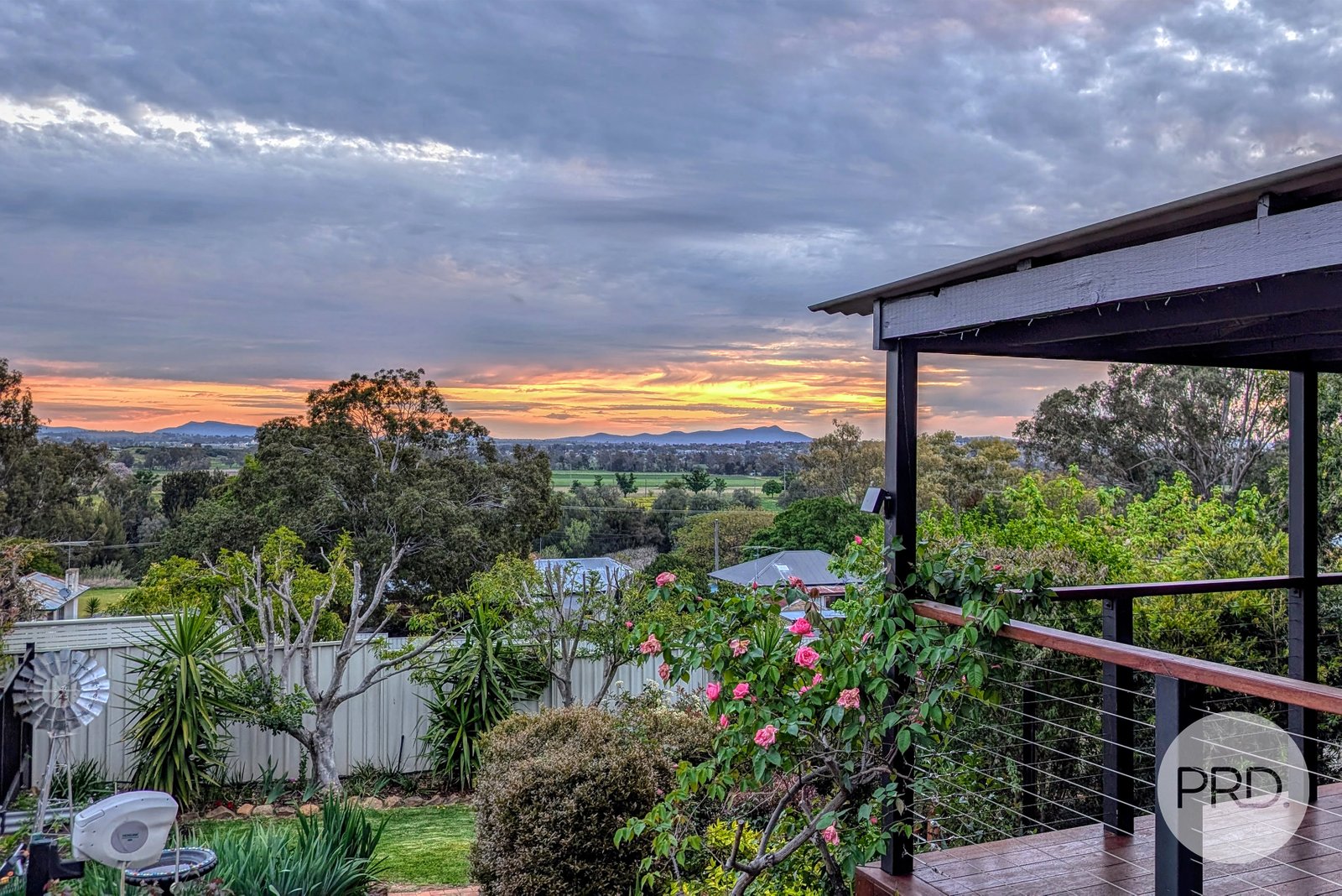 47 Valley Drive TAMWORTH 20