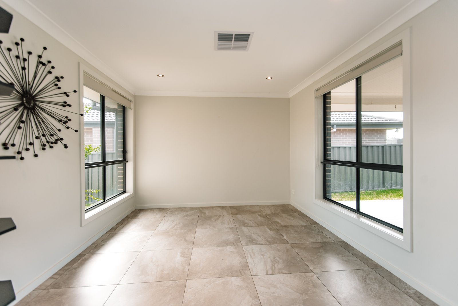 47 Warrah Drive TAMWORTH 9