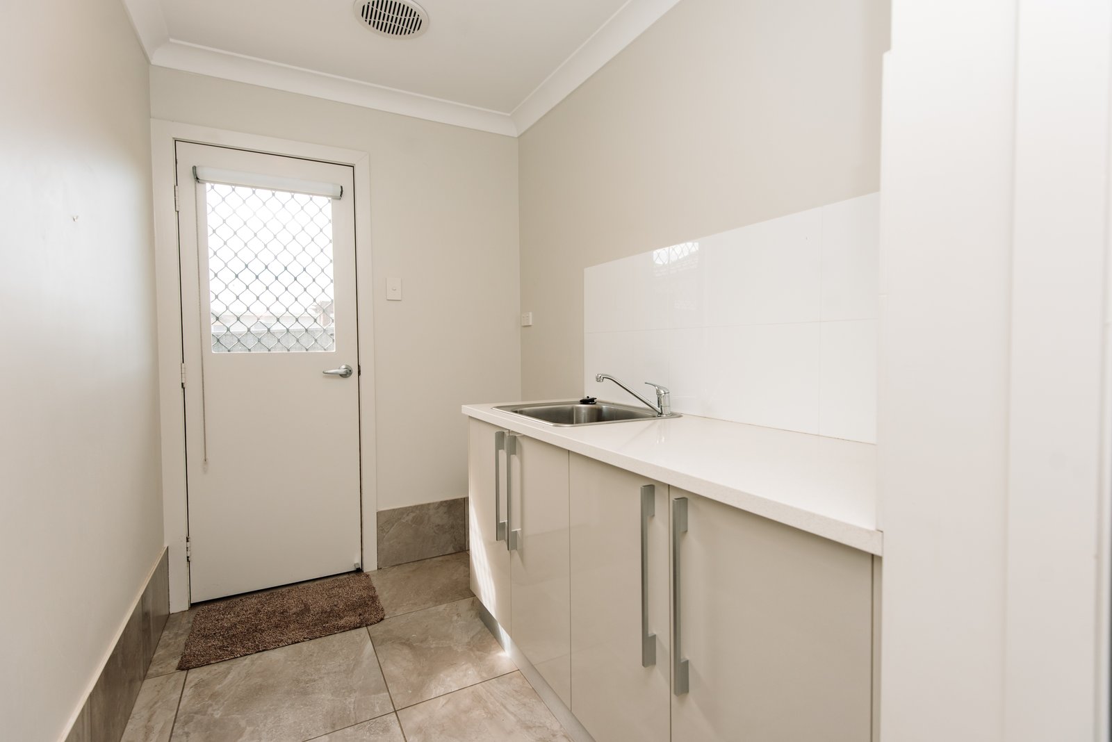 47 Warrah Drive TAMWORTH 18