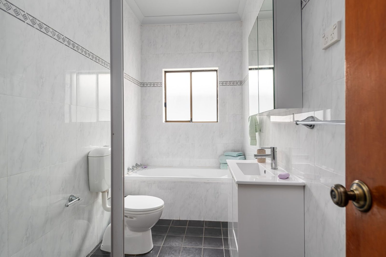 47 Waterside Crescent EARLWOOD 3