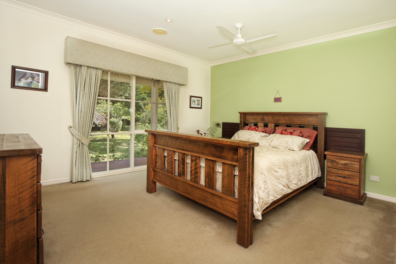 Real Estate and Property in 47 Whitelodge Road, Woodend, VIC