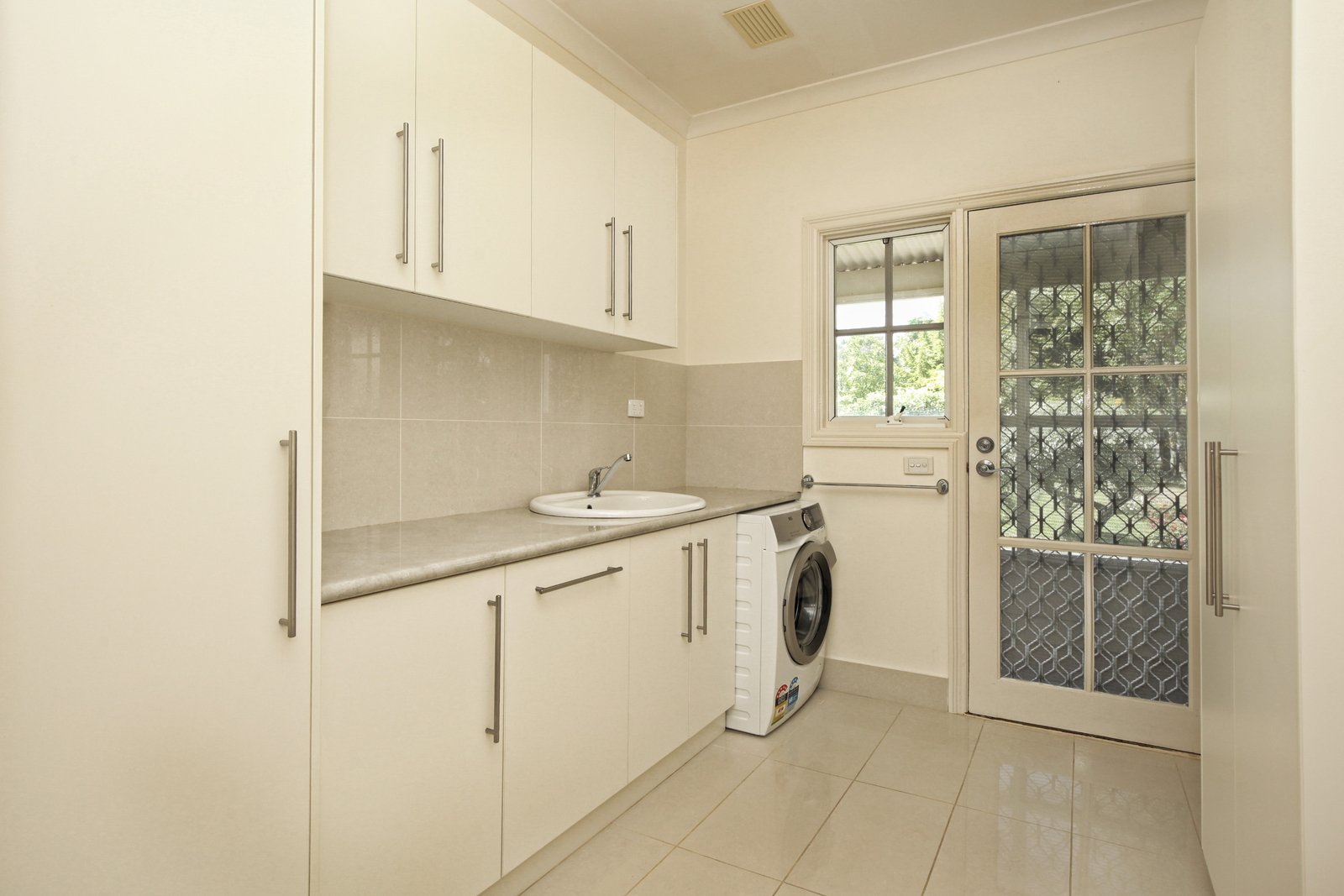 Real Estate and Property in 47 Whitelodge Road, Woodend, VIC