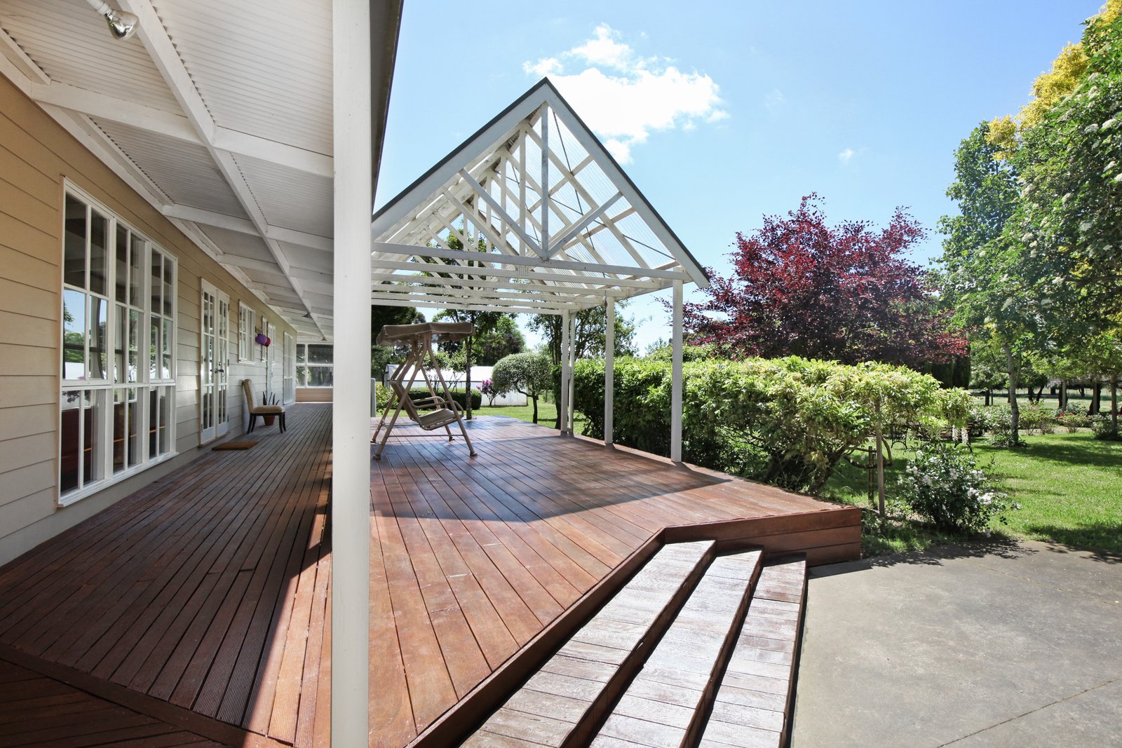 Real Estate and Property in 47 Whitelodge Road, Woodend, VIC