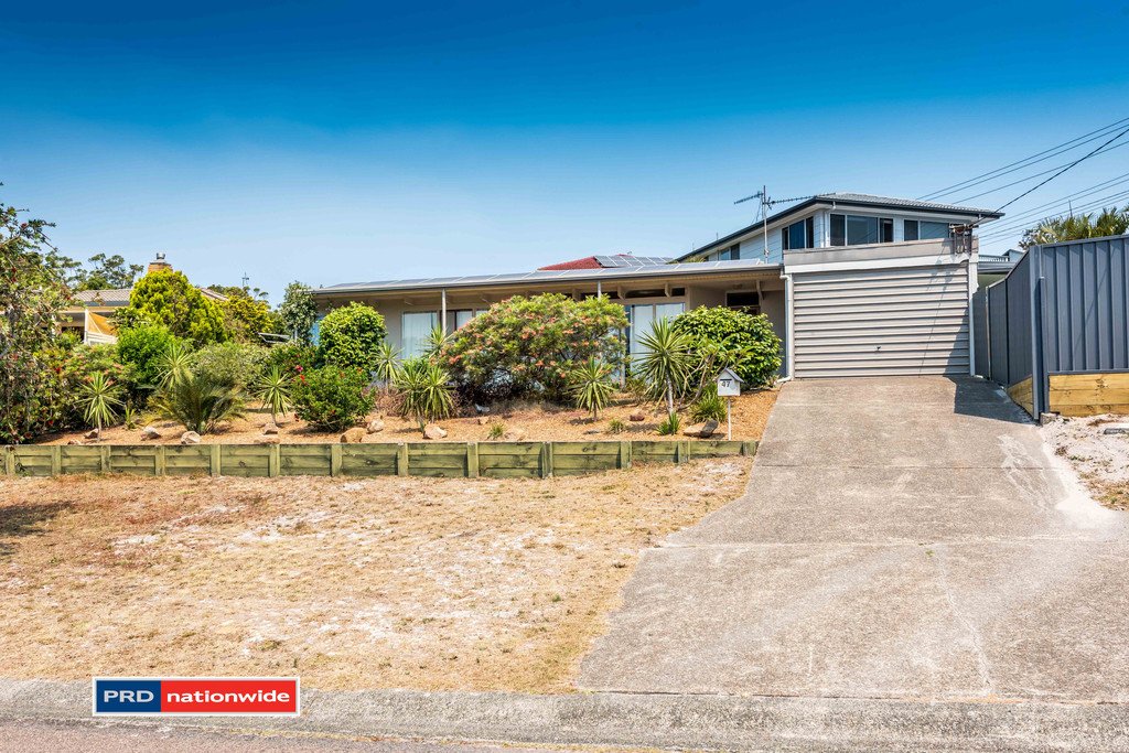 47 Yoolarai Crescent NELSON BAY 1