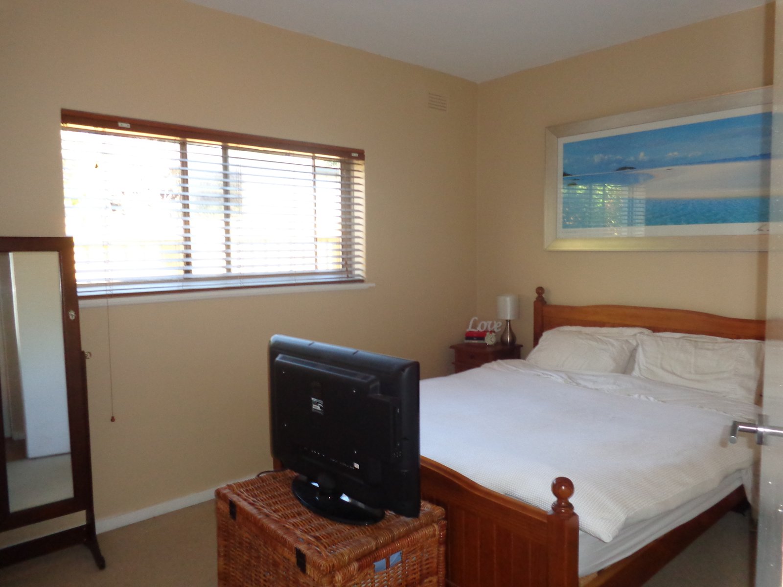 Gallery: 4/70 Beach Road