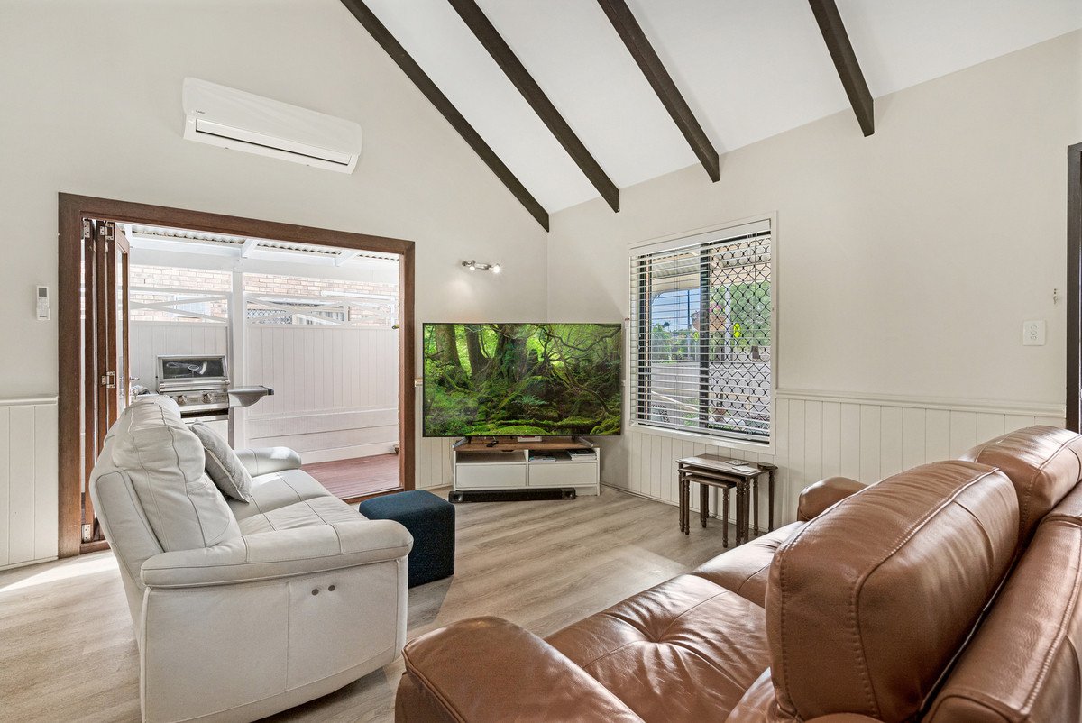 4/70 Mattocks Road Varsity Lakes 5