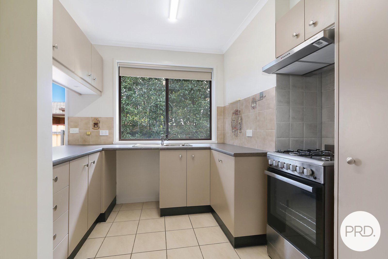 4/702 Lavis Street EAST ALBURY 4
