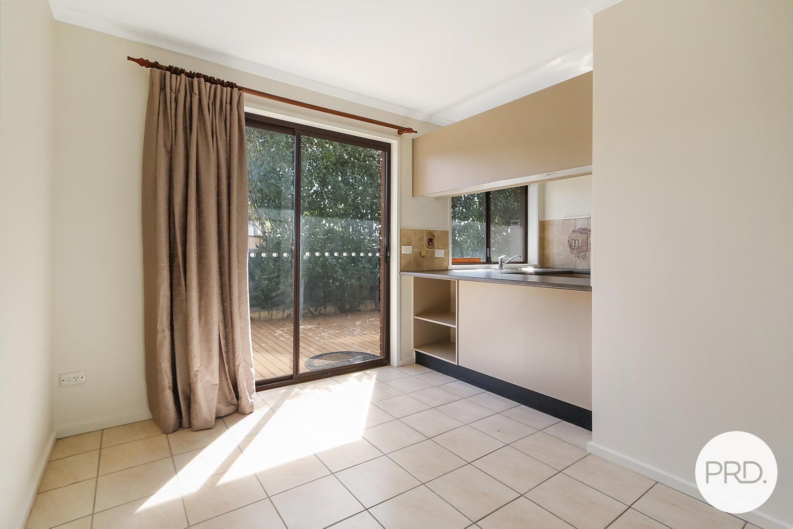 4/702 Lavis Street EAST ALBURY 5