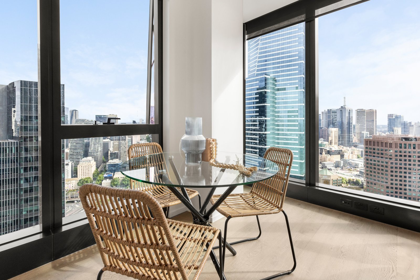 Gallery: 4704/70 Southbank Boulevard
