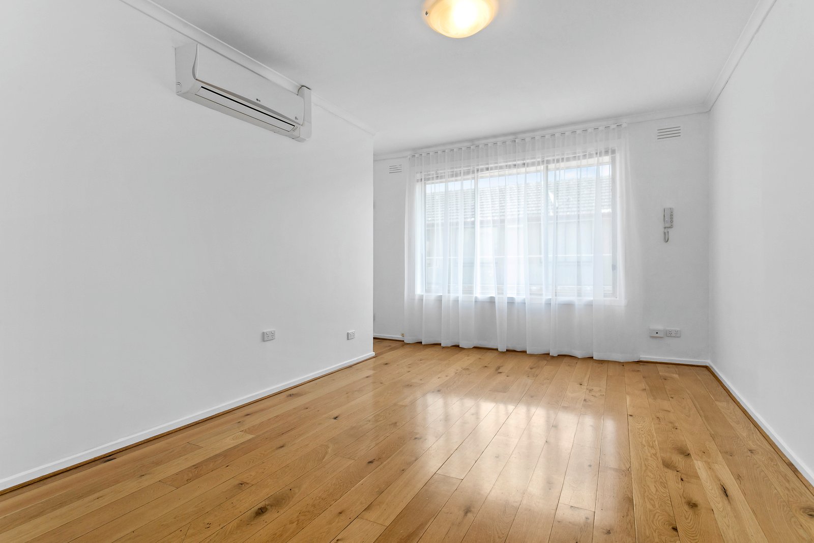 Gallery: 4/705 Barkly Street