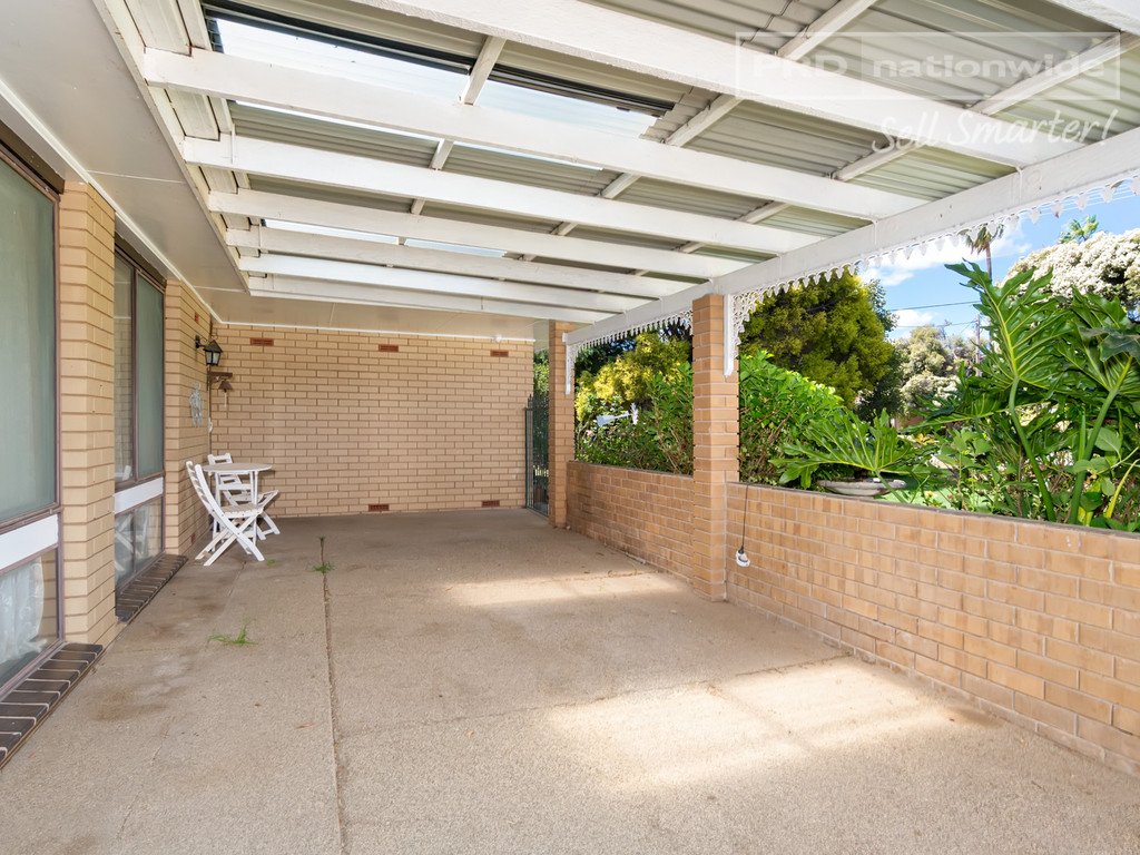 471 Lake Albert Road LAKE ALBERT 2