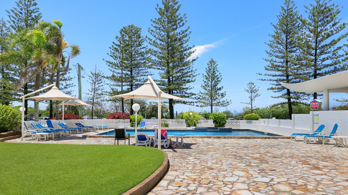 47/114 The Esplanade BURLEIGH HEADS 17