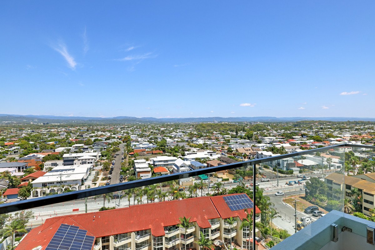 47/114 The Esplanade BURLEIGH HEADS 19