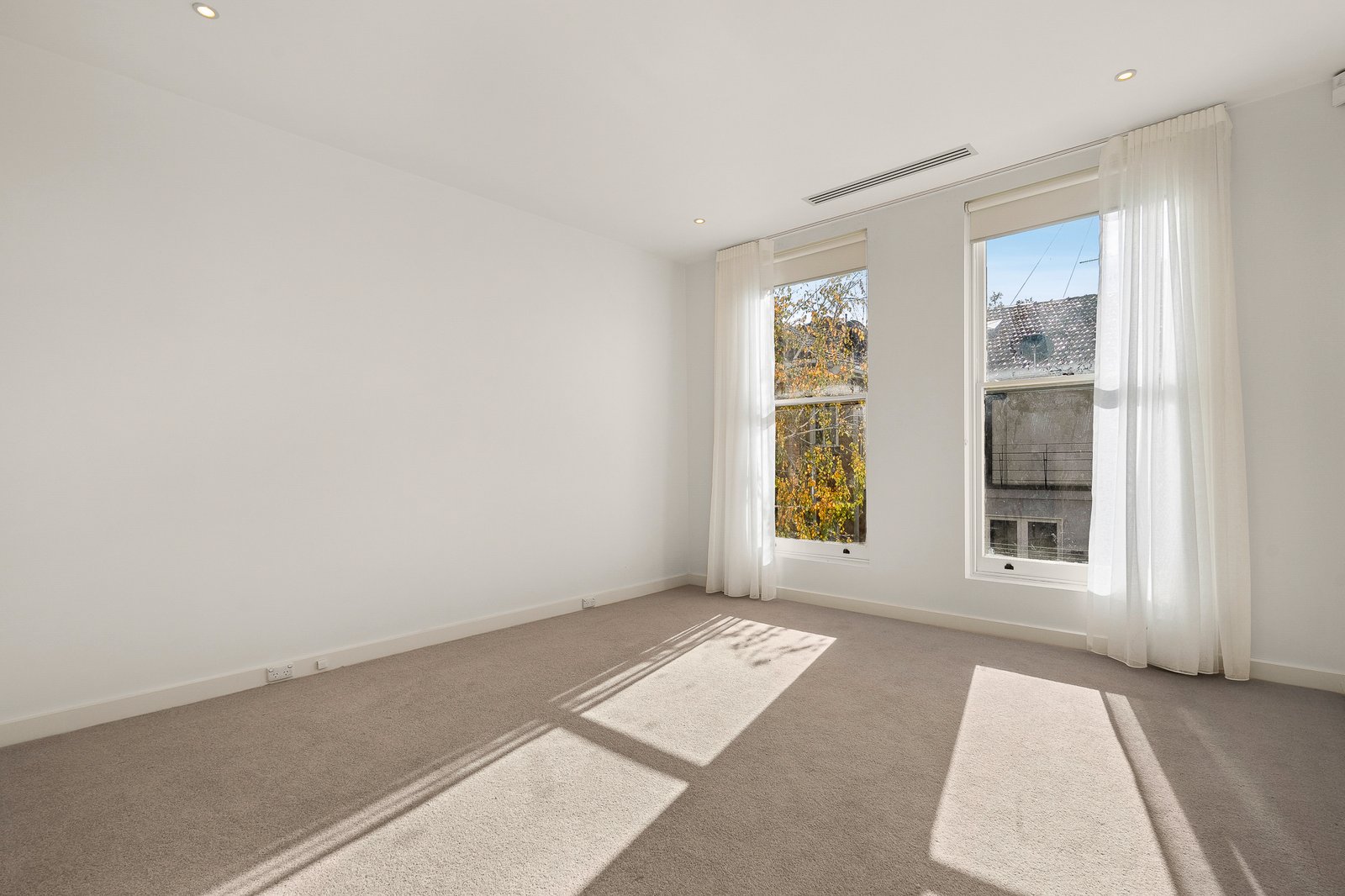 Real Estate and Property in 4/72 Mathoura Road, Toorak, VIC