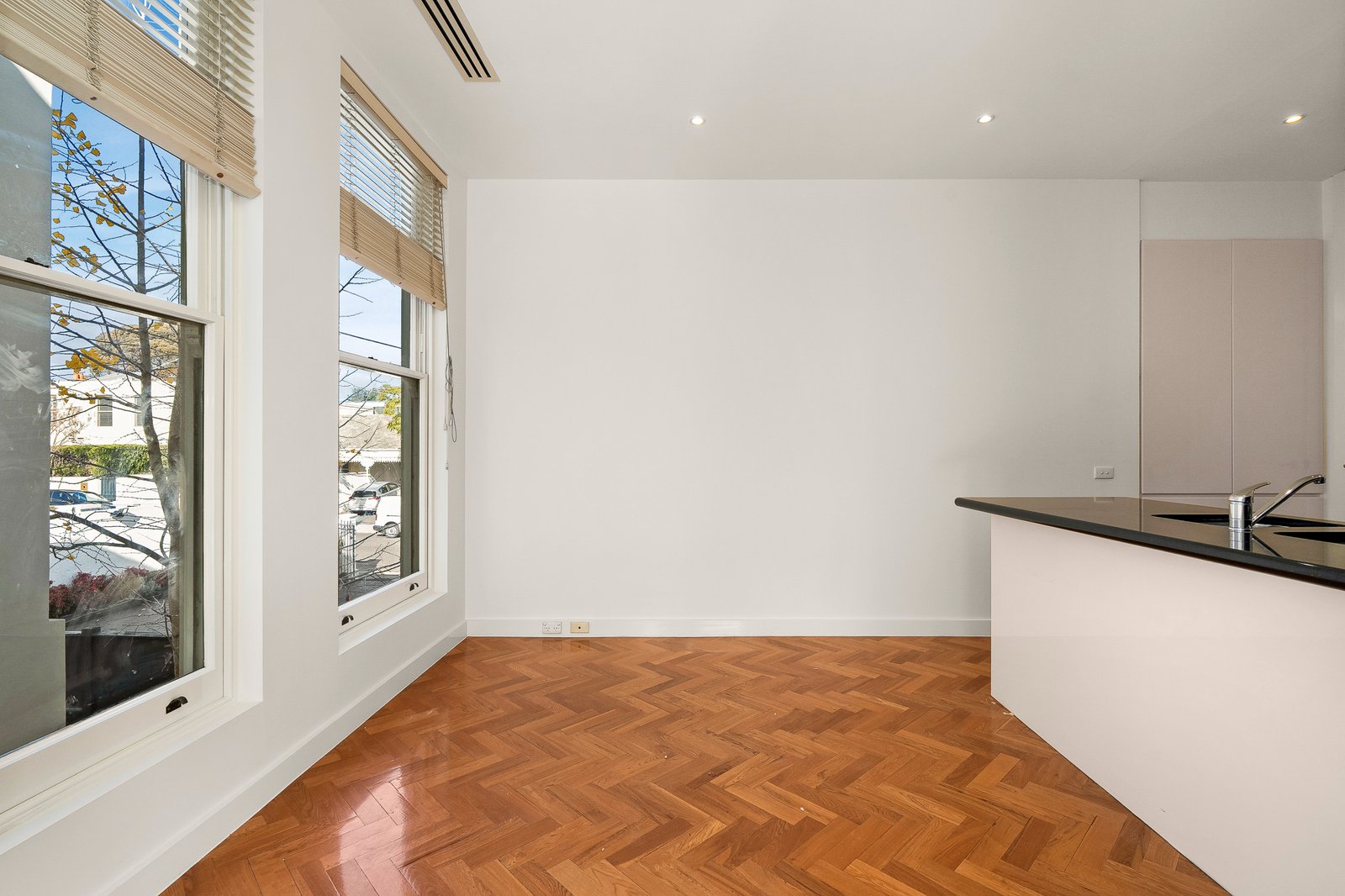 Real Estate and Property in 4/72 Mathoura Road, Toorak, VIC