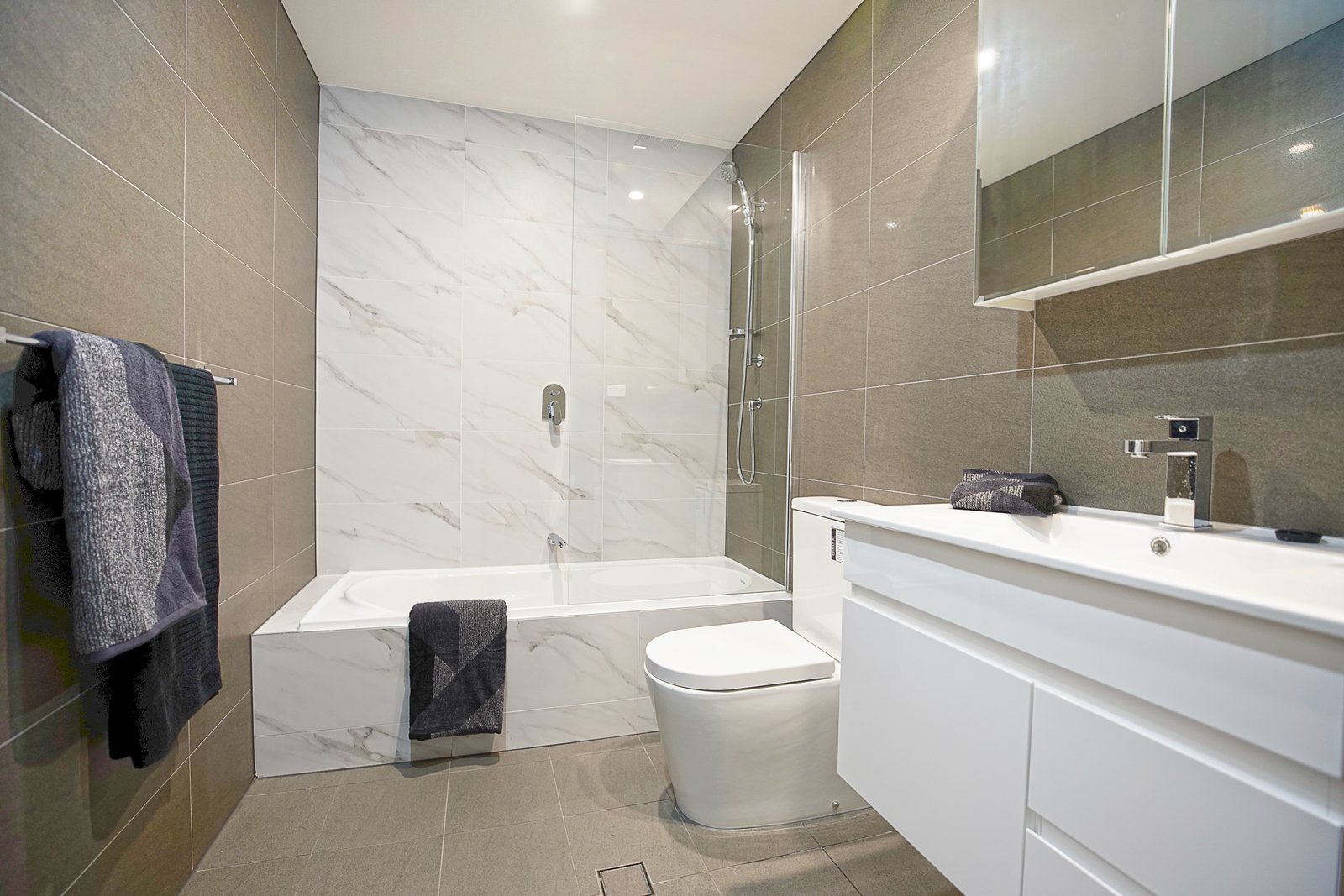 47/206-212 Great Western Highway KINGSWOOD 10