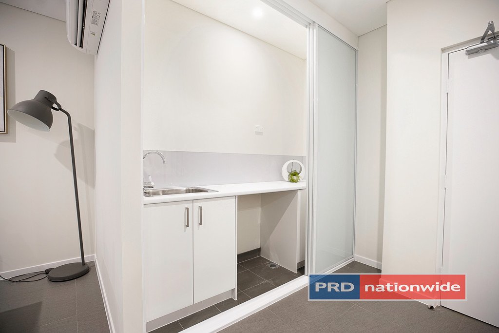 47/208 Great Western Highway KINGSWOOD 11