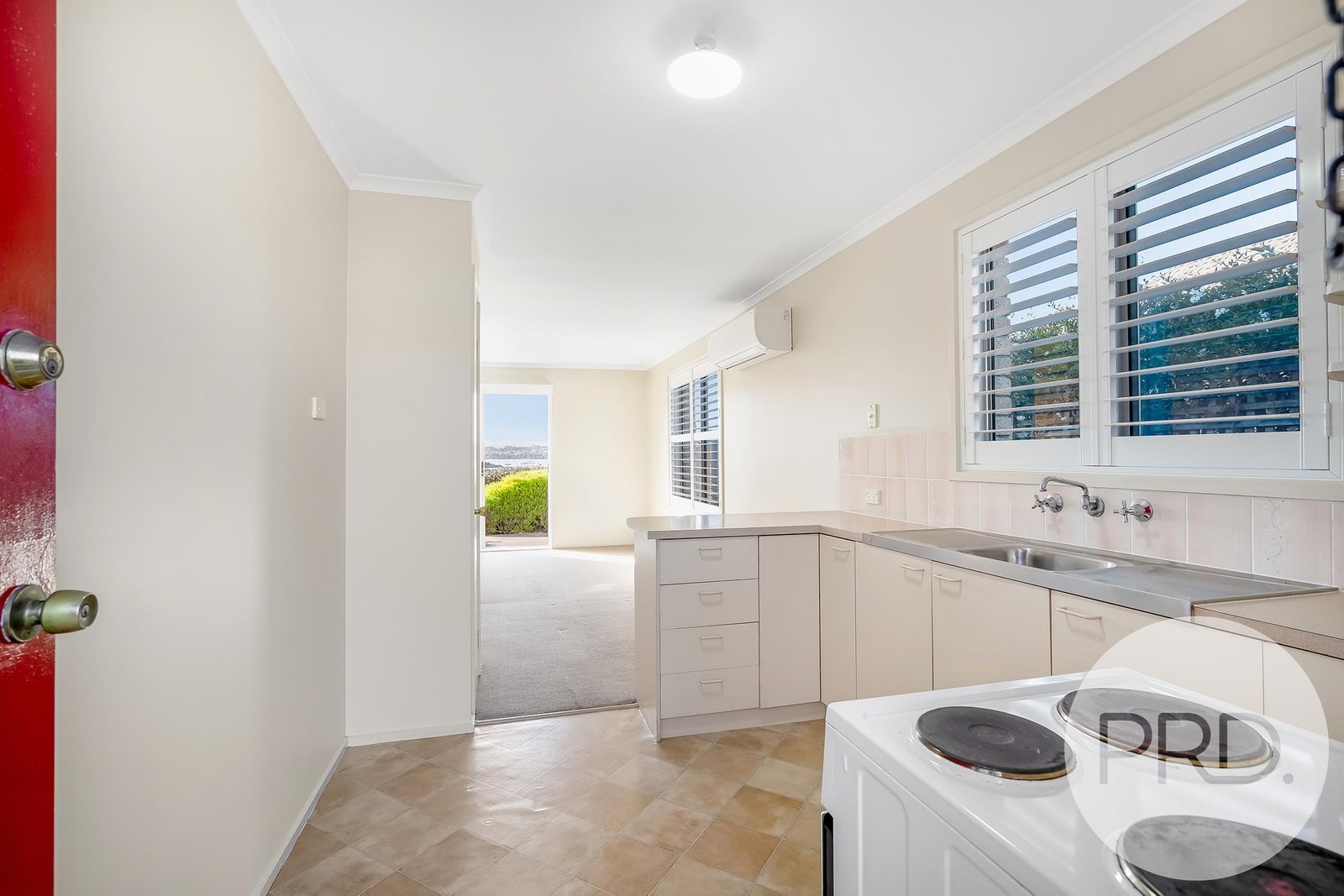 4/73 Main Road CLAREMONT 5