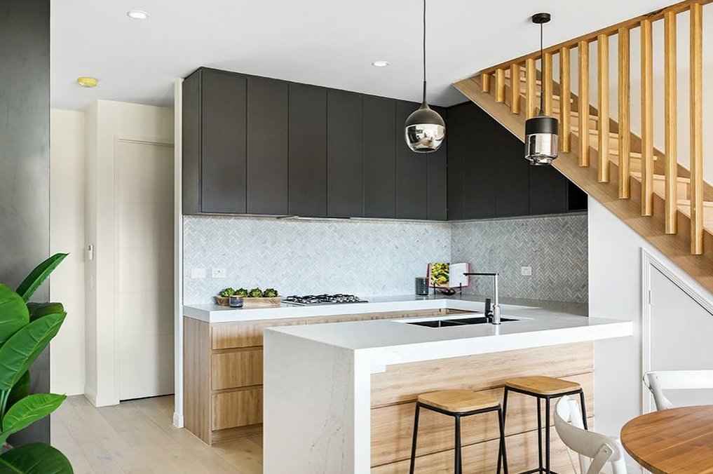 4/74-76 Hillview Parade ASHMORE 5