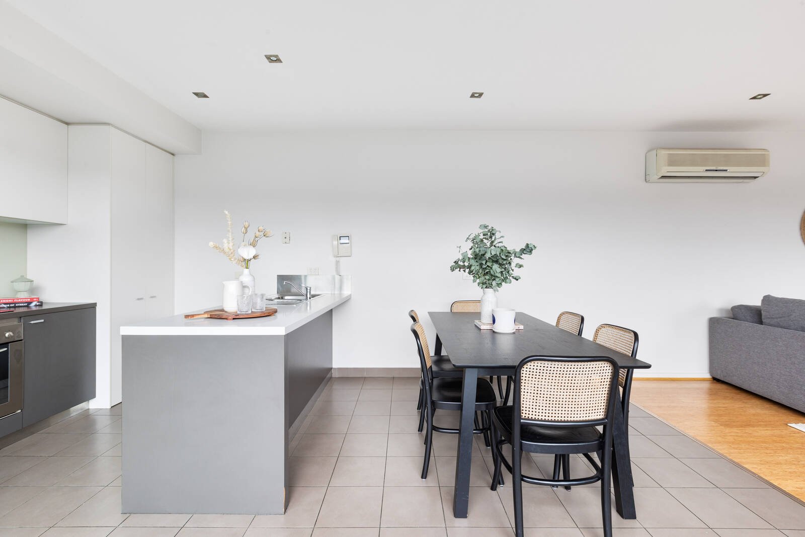 Real Estate and Property in 4/74 Kooyong Road, Caulfield North, VIC