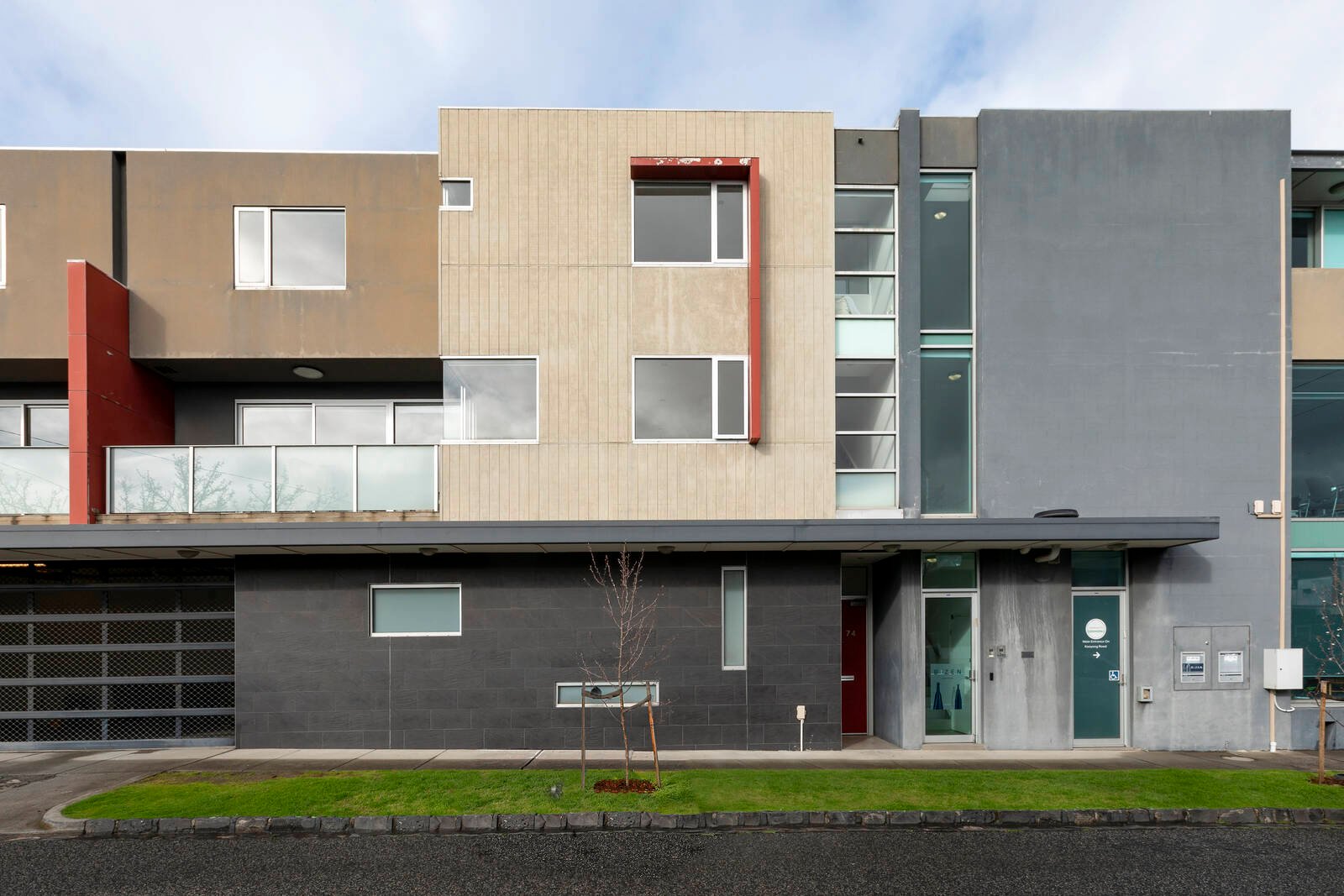 Real Estate and Property in 4/74 Kooyong Road, Caulfield North, VIC