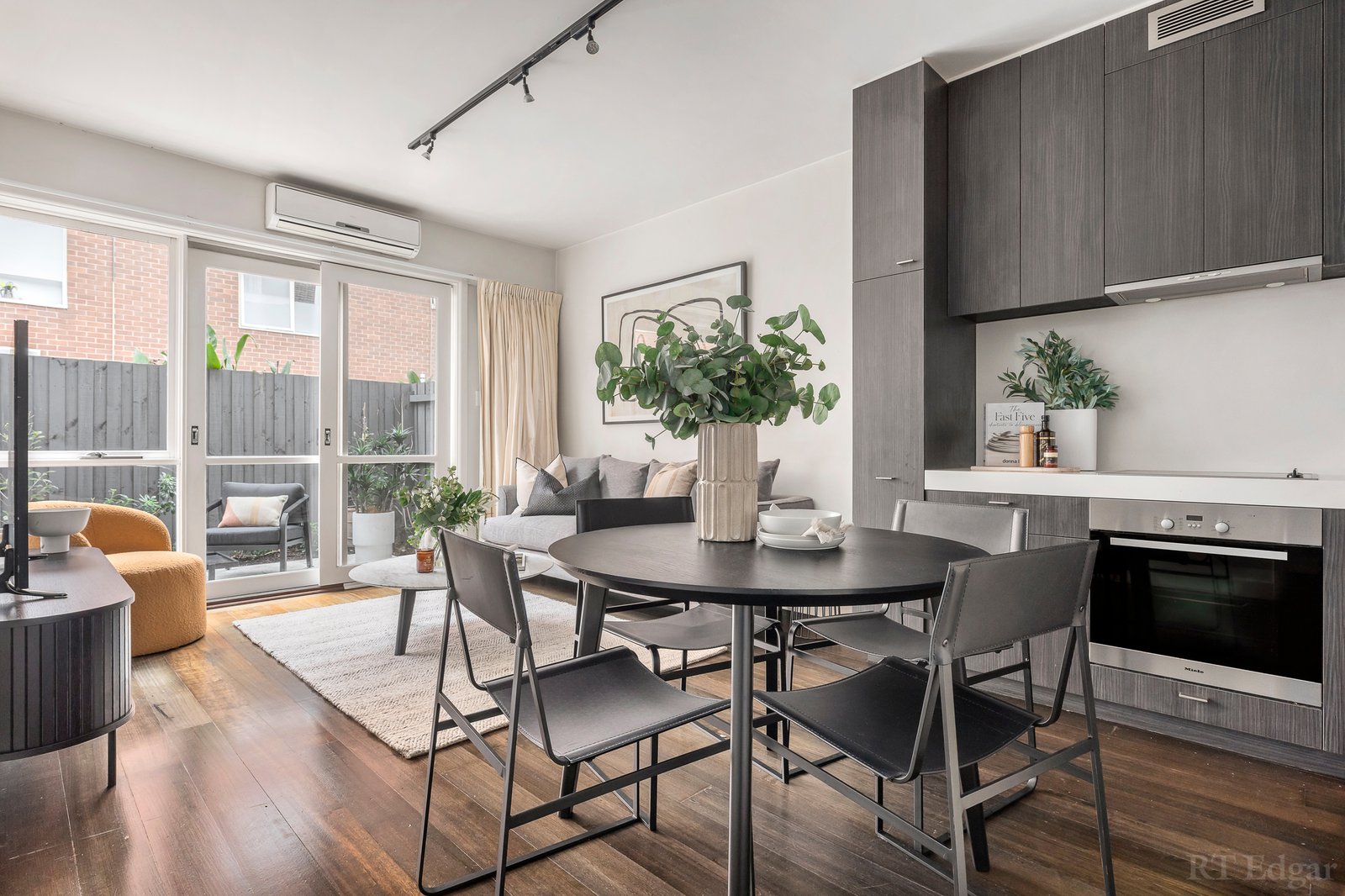 Real Estate and Property in 4/74 Mathoura Road, Toorak, VIC