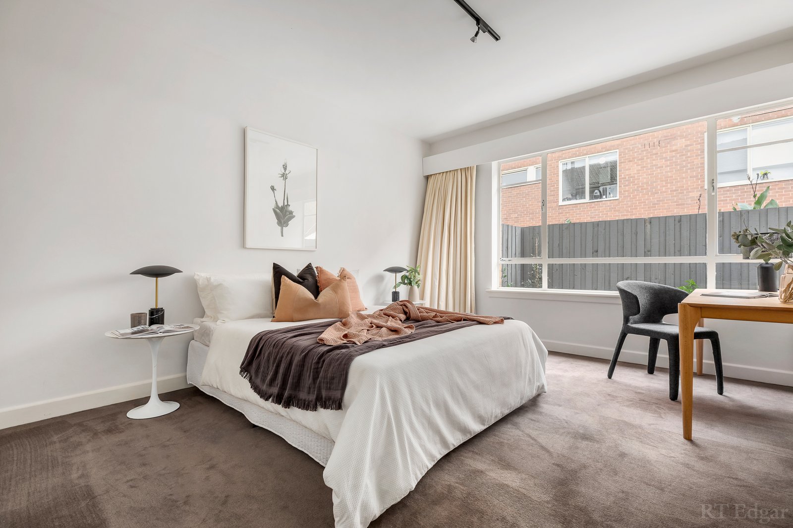 Real Estate and Property in 4/74 Mathoura Road, Toorak, VIC