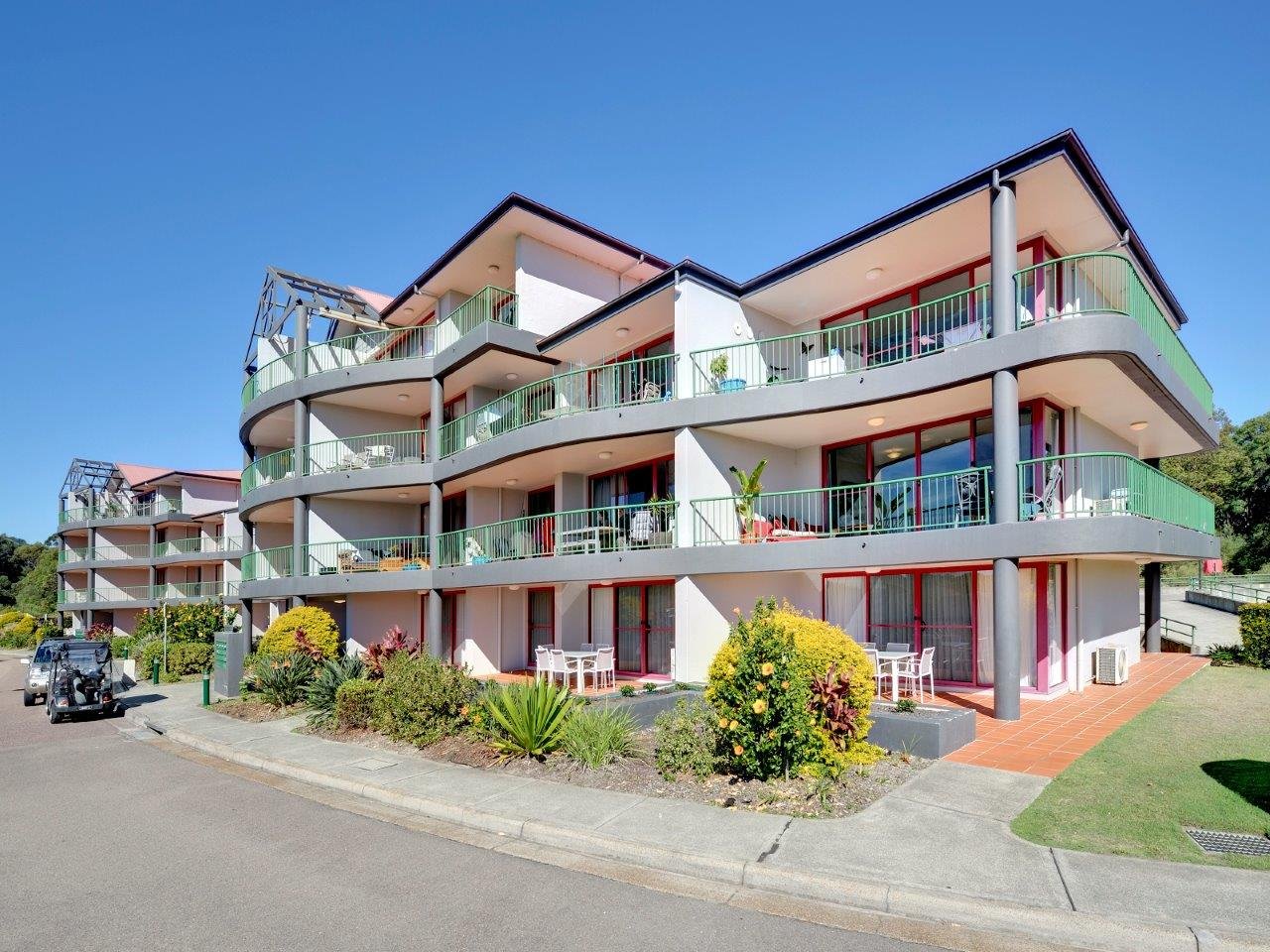 47/40 Horizons Drive SALAMANDER BAY 1