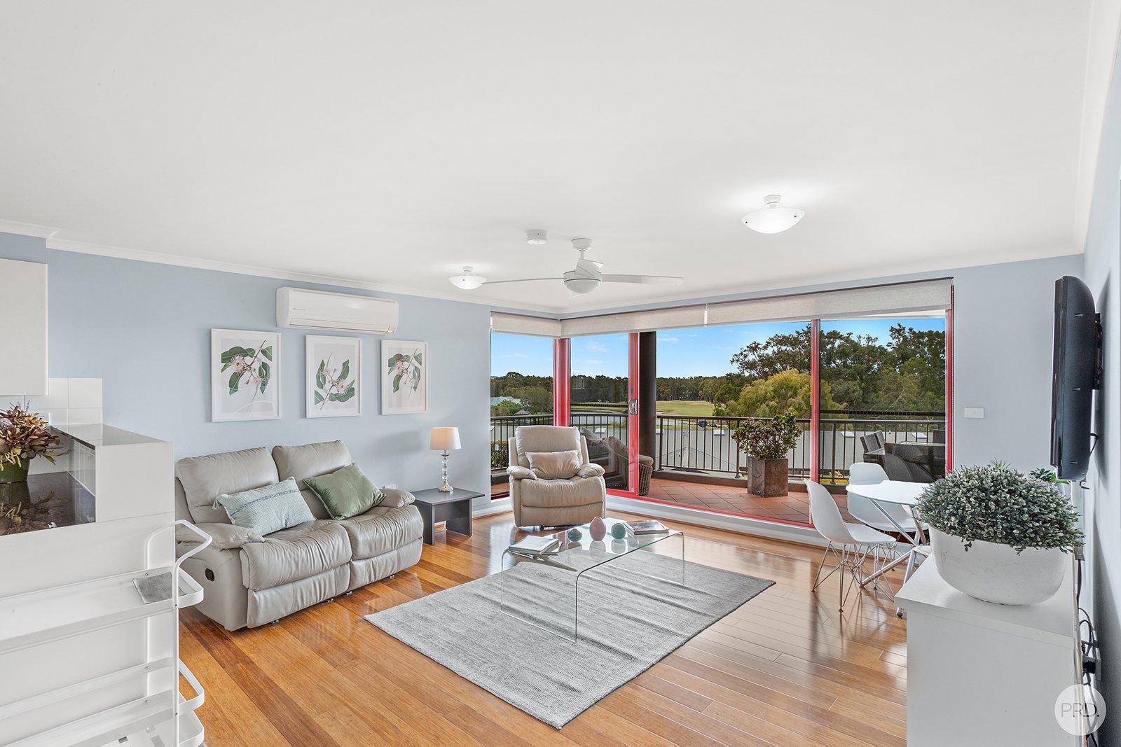 47/40 Horizons Drive SALAMANDER BAY 8