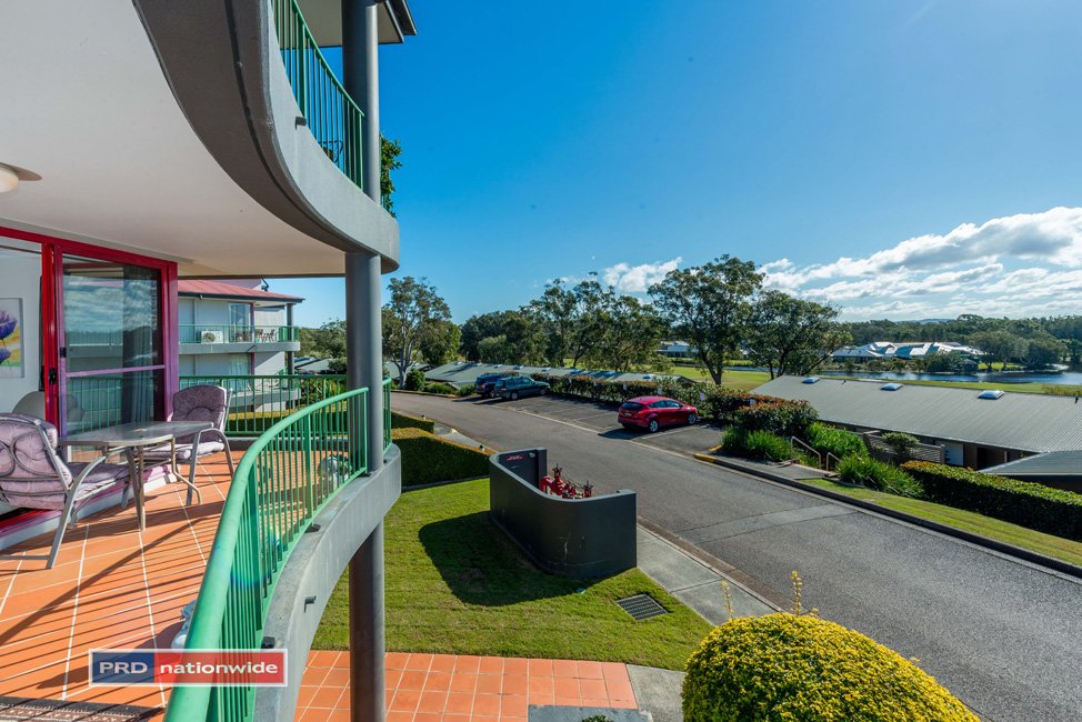 47/40 Horizons Drive SALAMANDER BAY 15