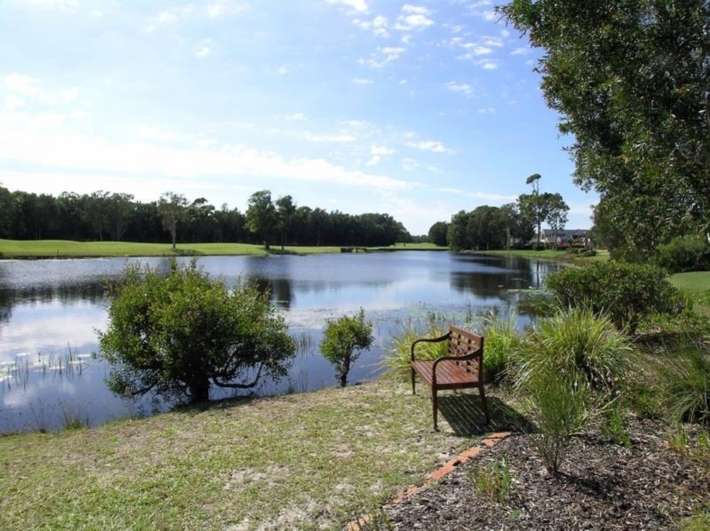 47/40 Horizons Drive SALAMANDER BAY 20