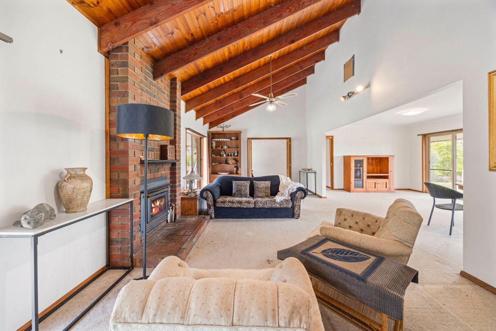 Gallery: 475 Lloyds Lane