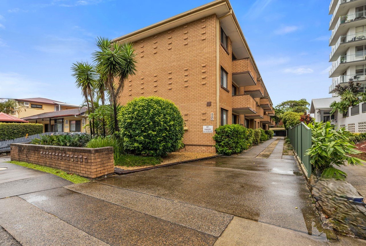 4/75 Ocean Parade COFFS HARBOUR 5