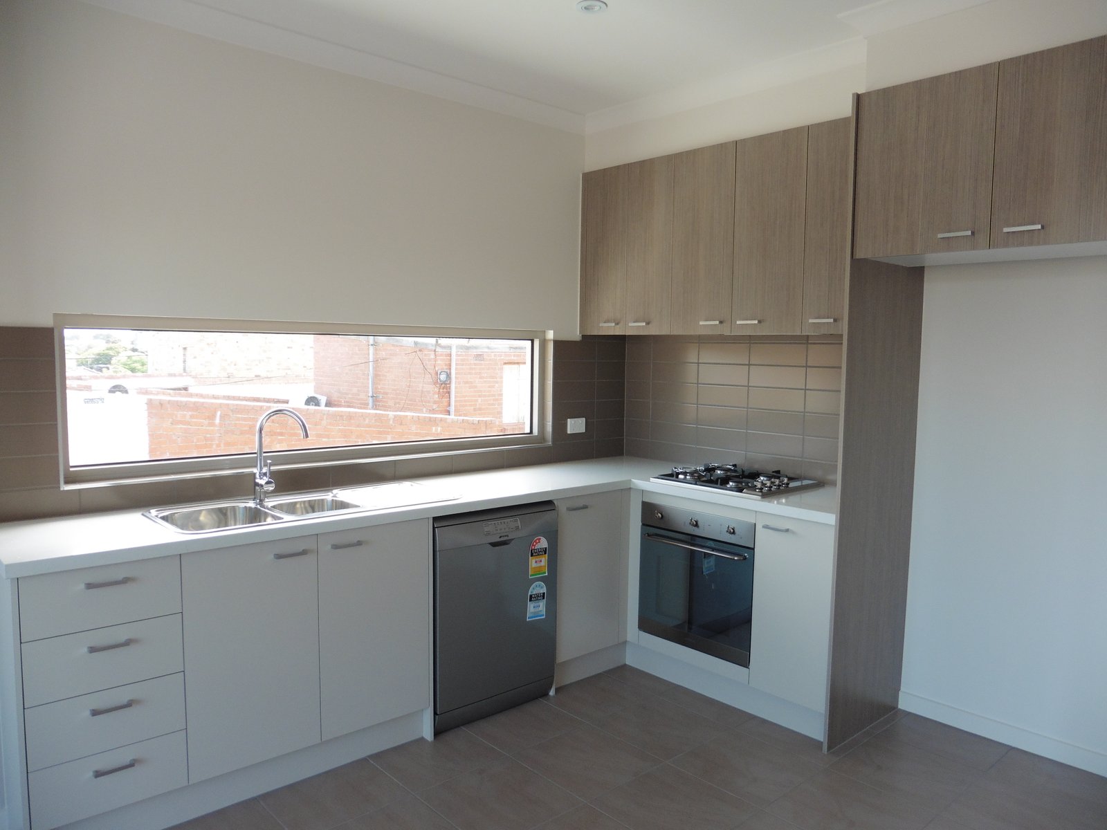 Gallery: 4/76 Chesterville Road