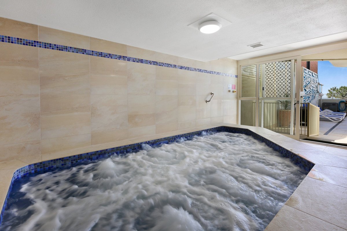 47/60 Goodwin Terrace Burleigh Heads 25