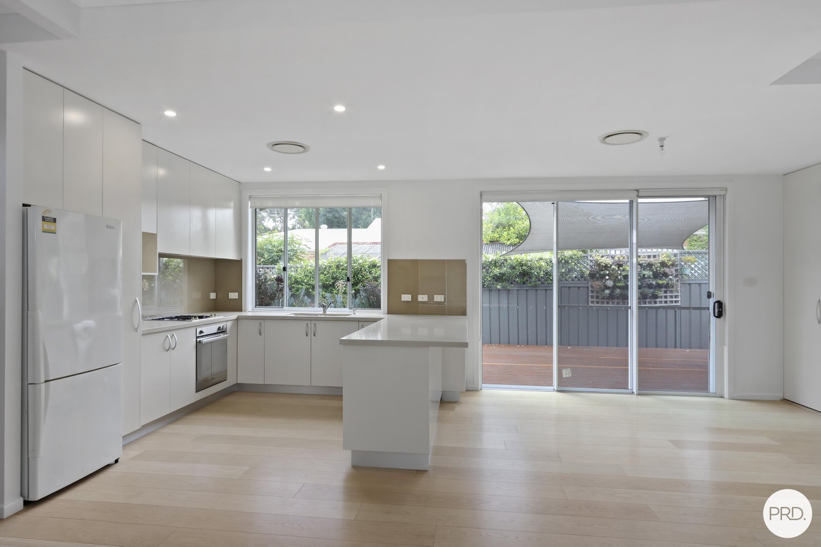 4/769 Forest Road PEAKHURST 2