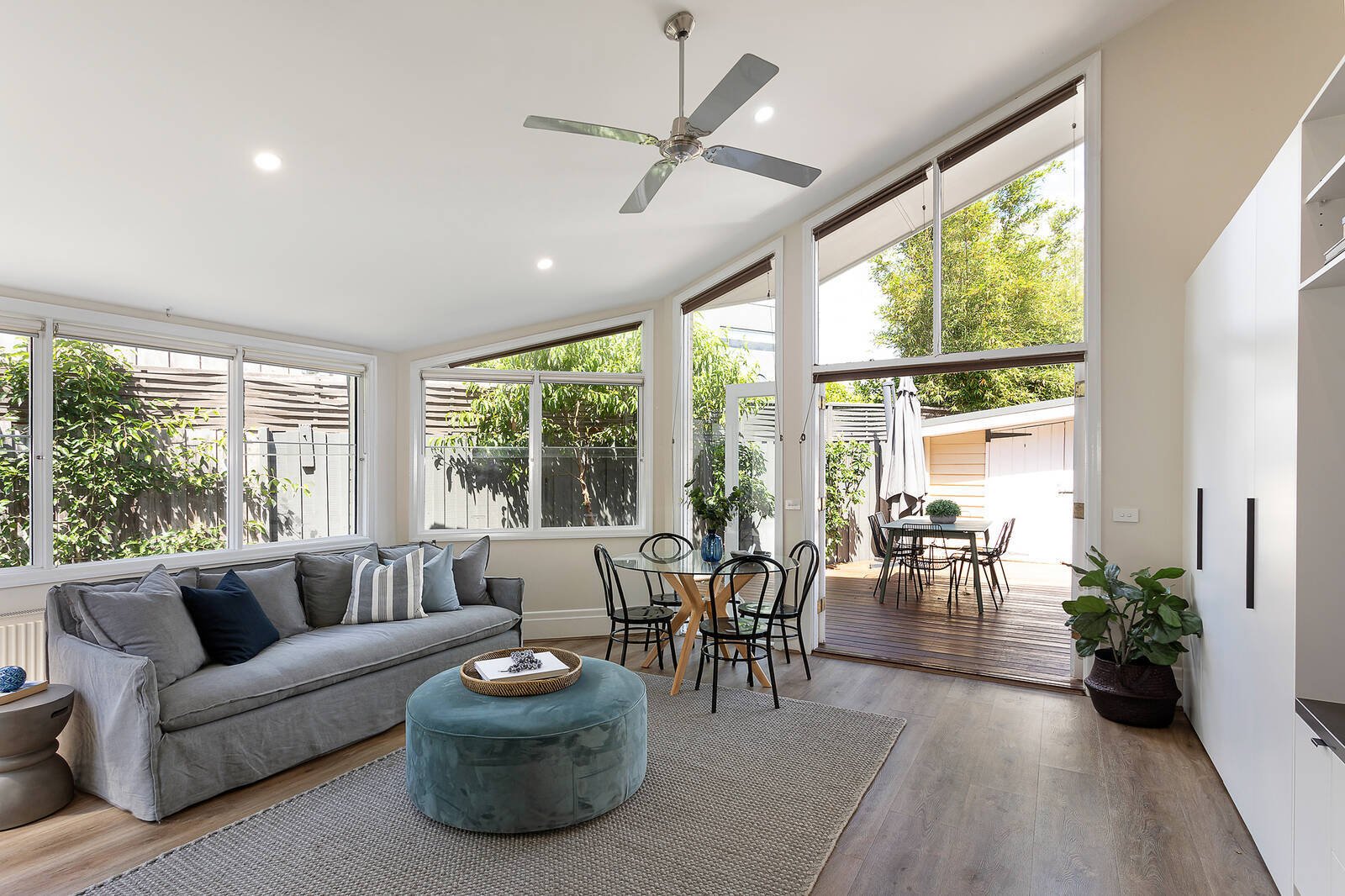 Real Estate and Property in 477 St Kilda Street, Elwood, VIC