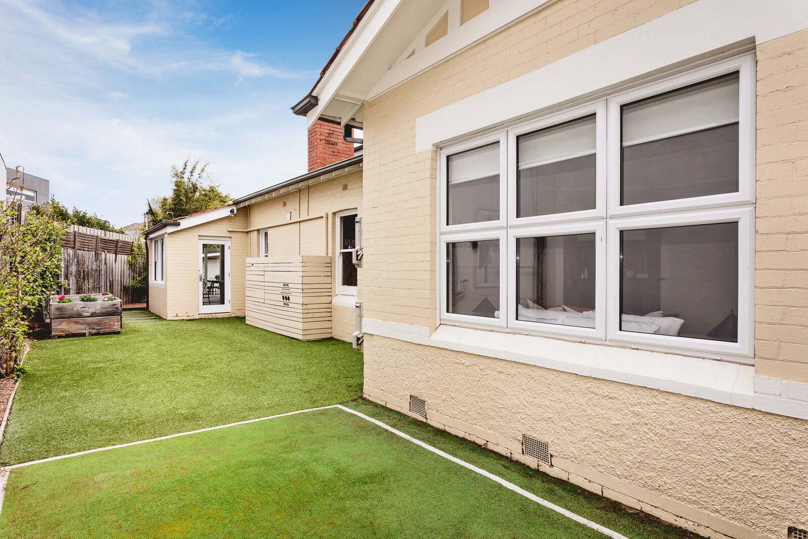 Real Estate and Property in 477 St Kilda Street, Elwood, VIC