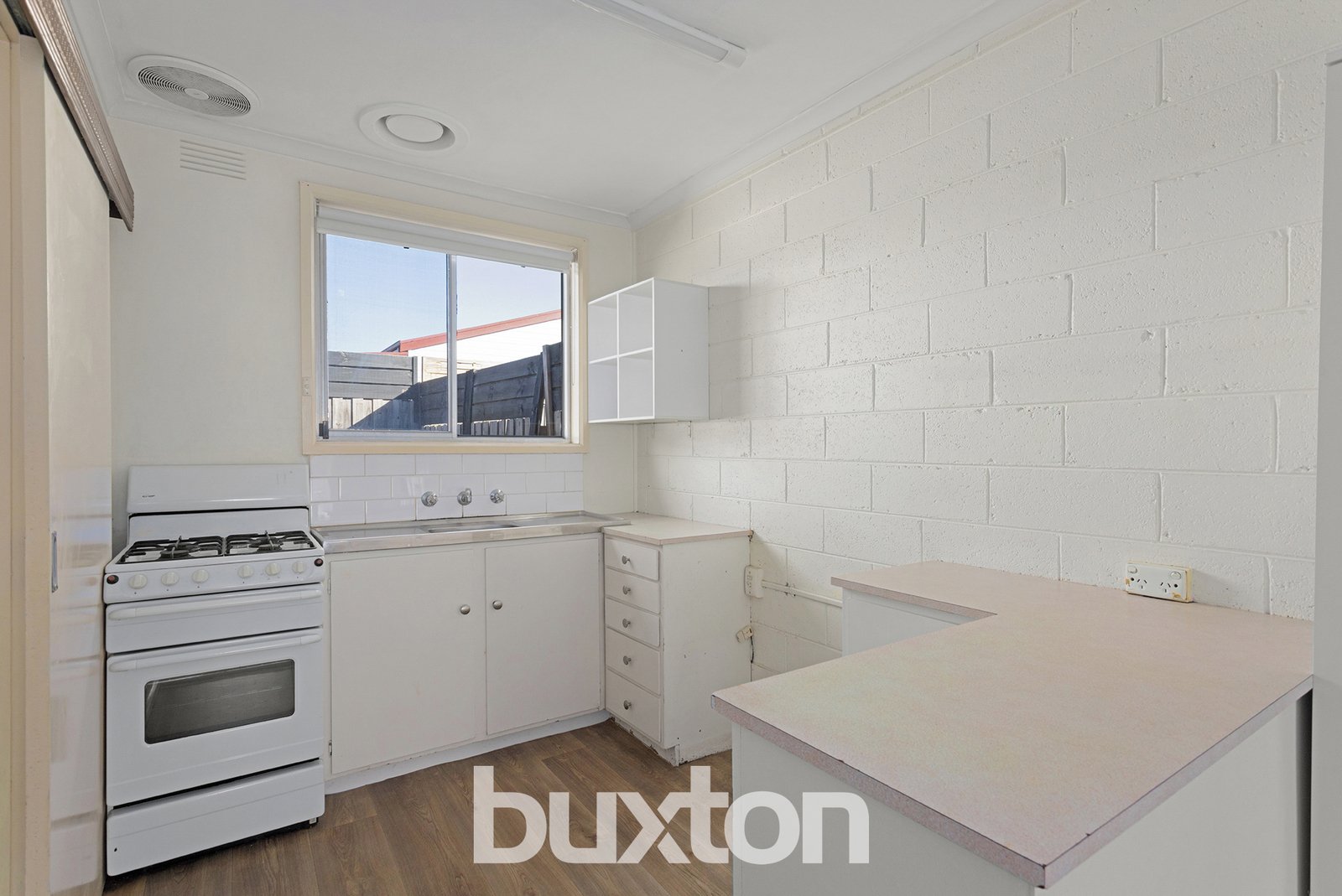 Gallery: 4/77 Woodbine Grove