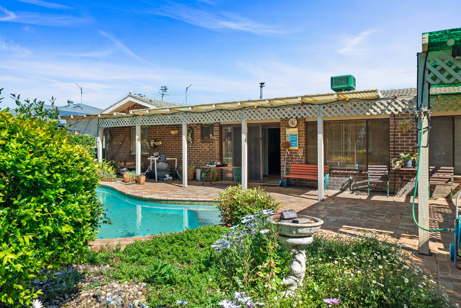 479 Lake Albert Road LAKE ALBERT 17