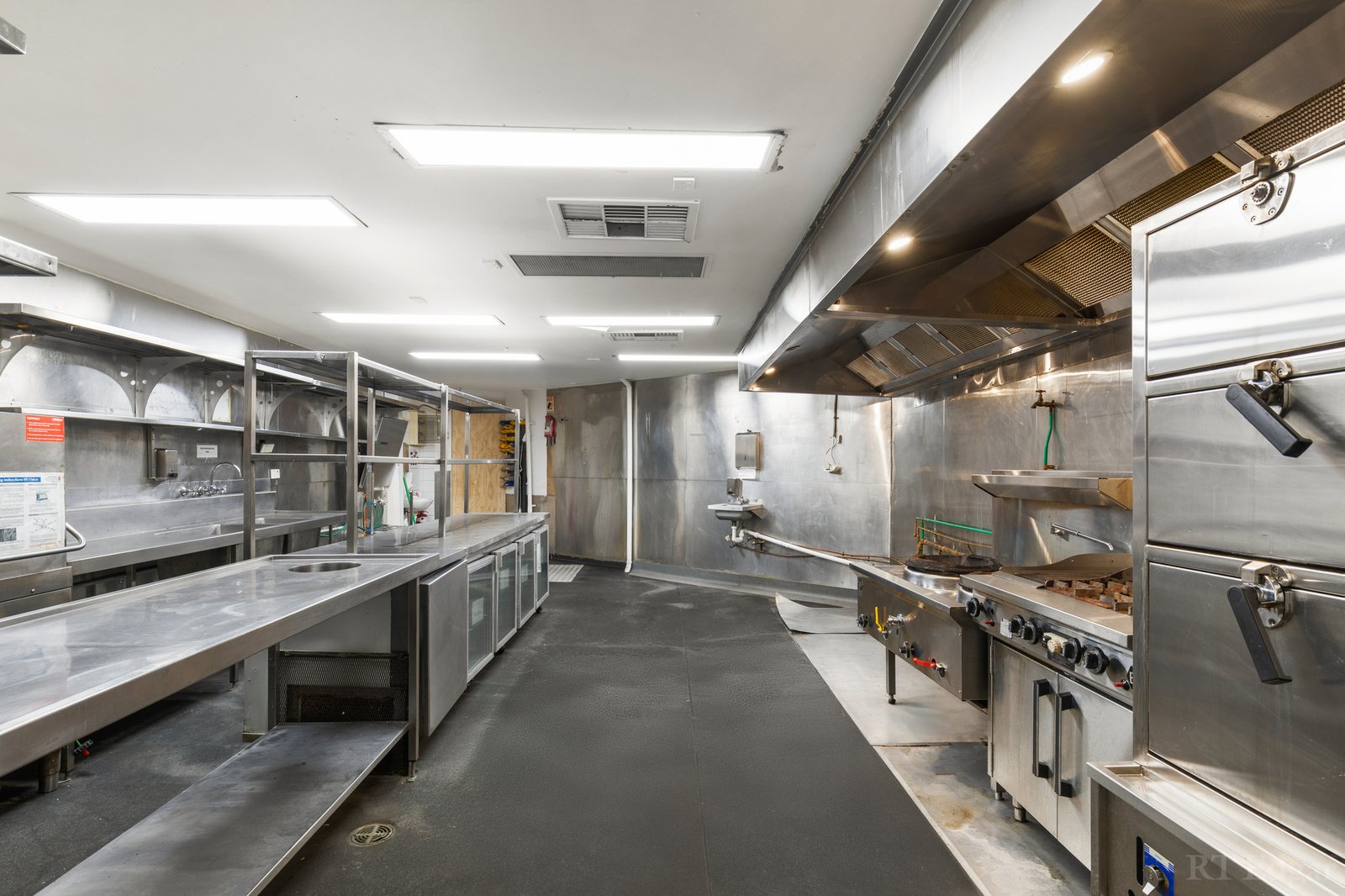 Real Estate and Property in 479 Riversdale Road, Hawthorn East, VIC