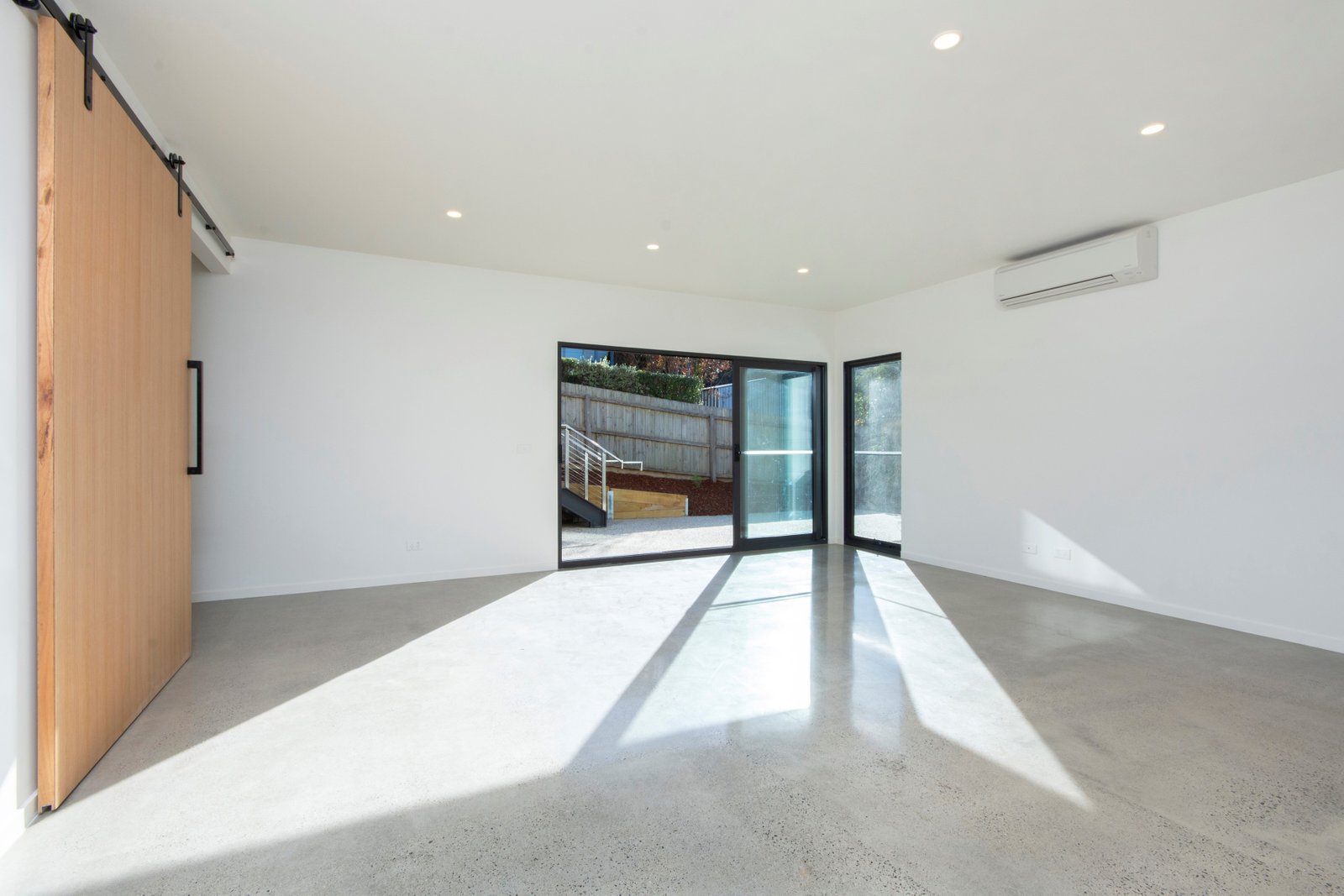 Gallery: 47a The Parade