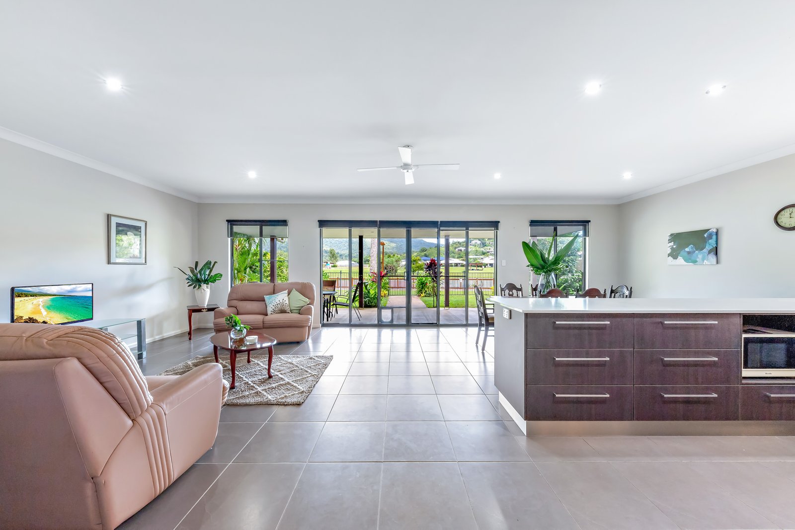 48 Abell Road CANNONVALE 15