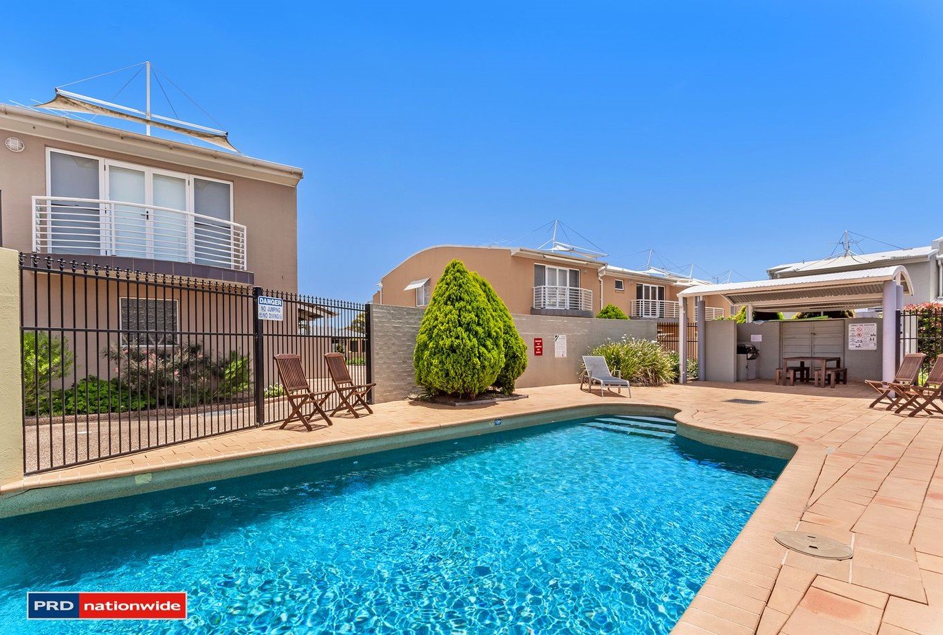 4/8 Ala Moana Way FINGAL BAY 2
