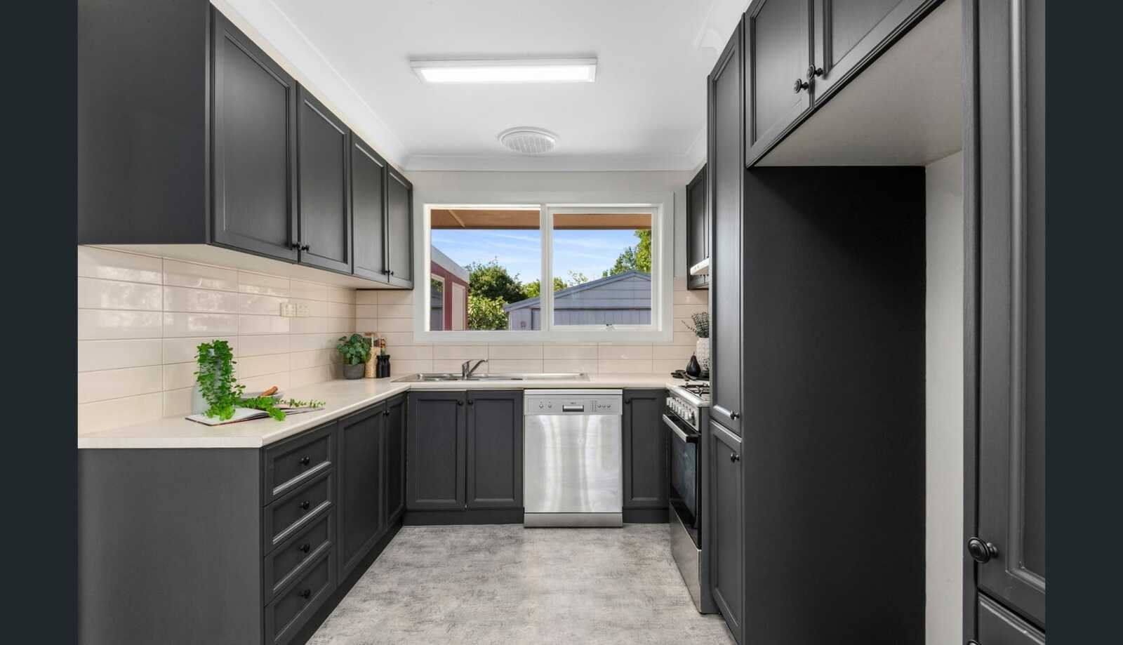 Gallery: 48 Balcombe Road