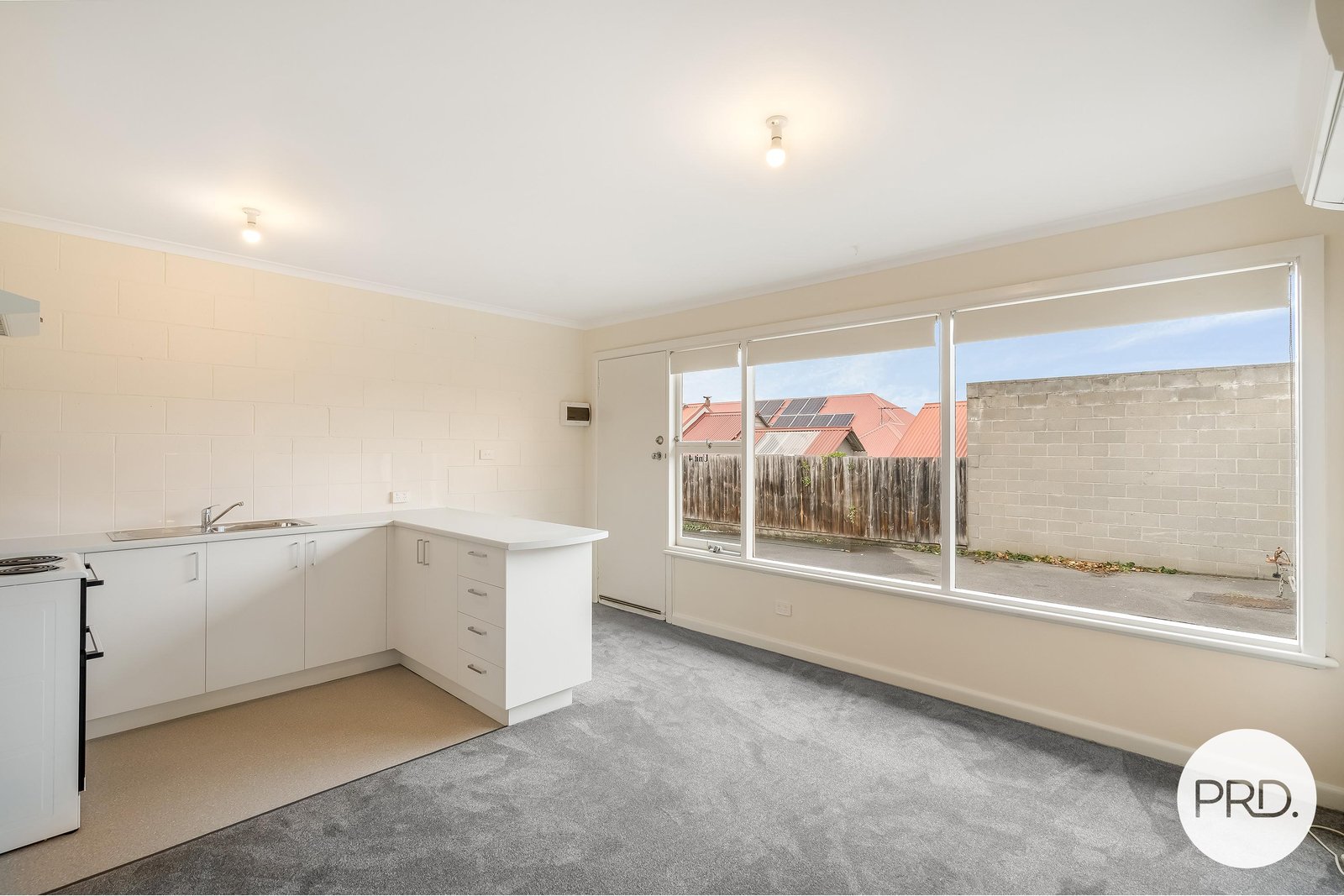 4/8 Belar Street HOWRAH 1