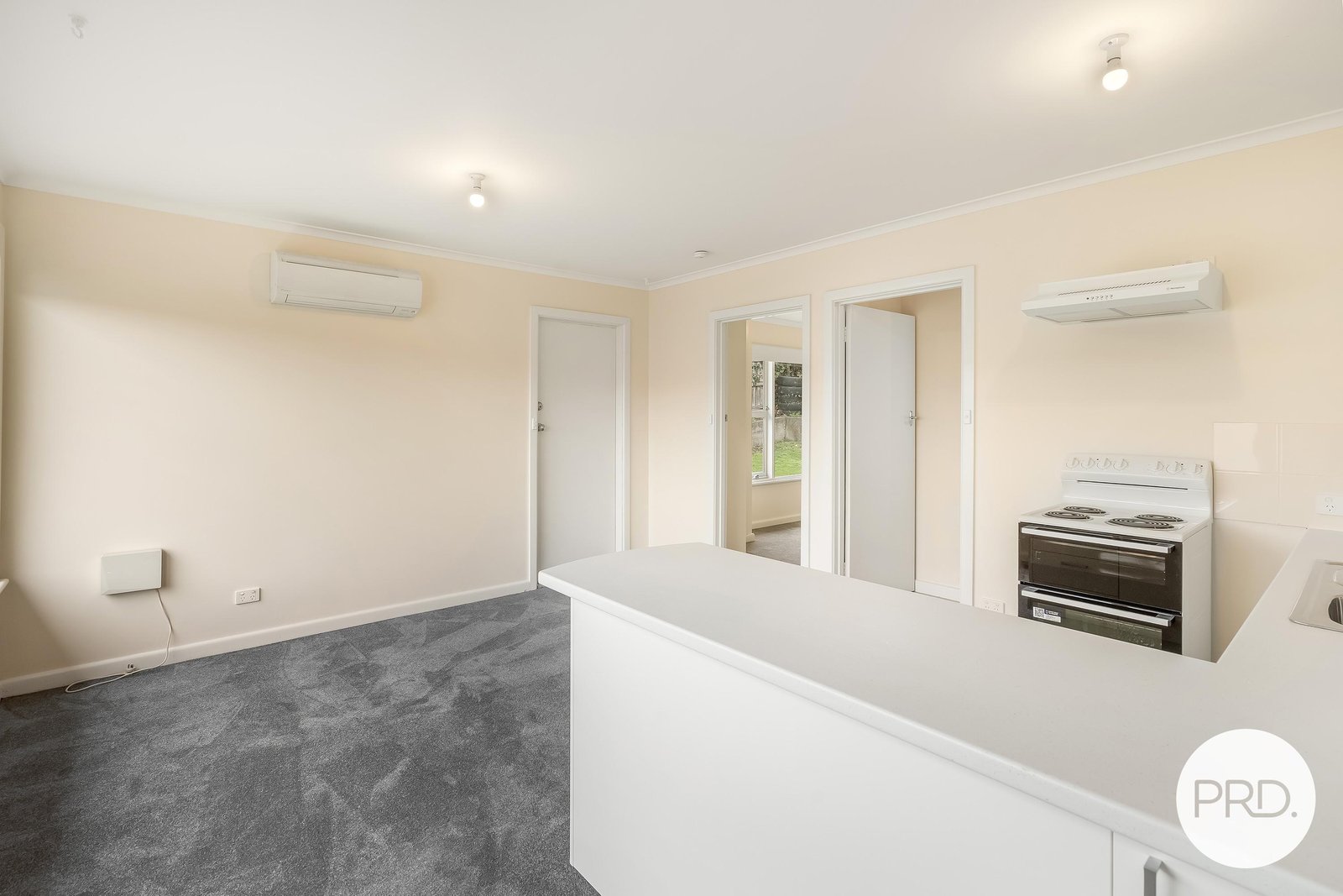 4/8 Belar Street HOWRAH 2