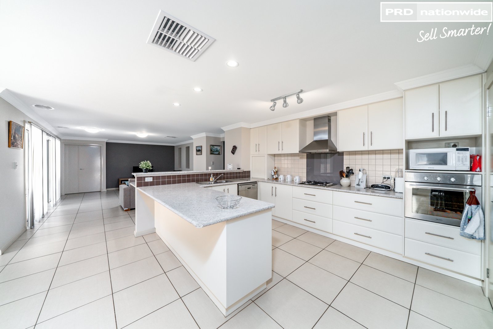 48 Bourkelands Drive BOURKELANDS 2