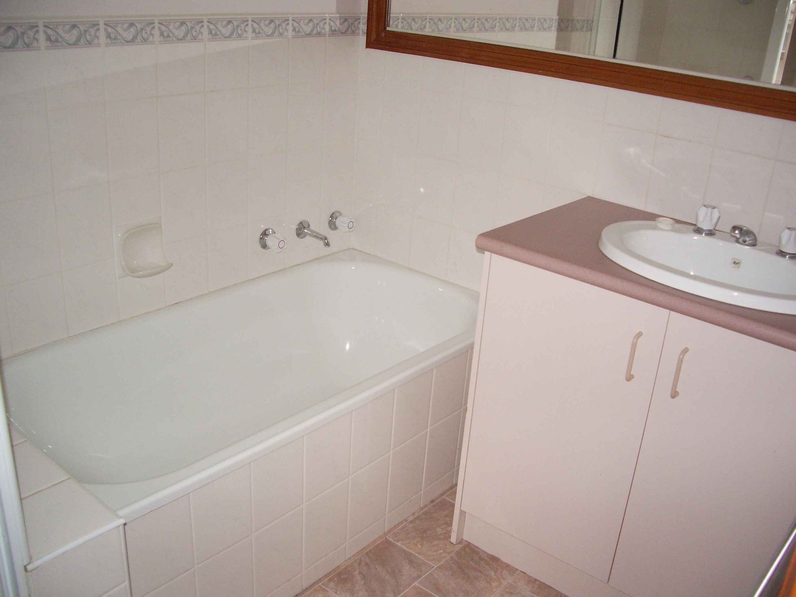 4/8 Bradshaw Street GOLDEN POINT 6