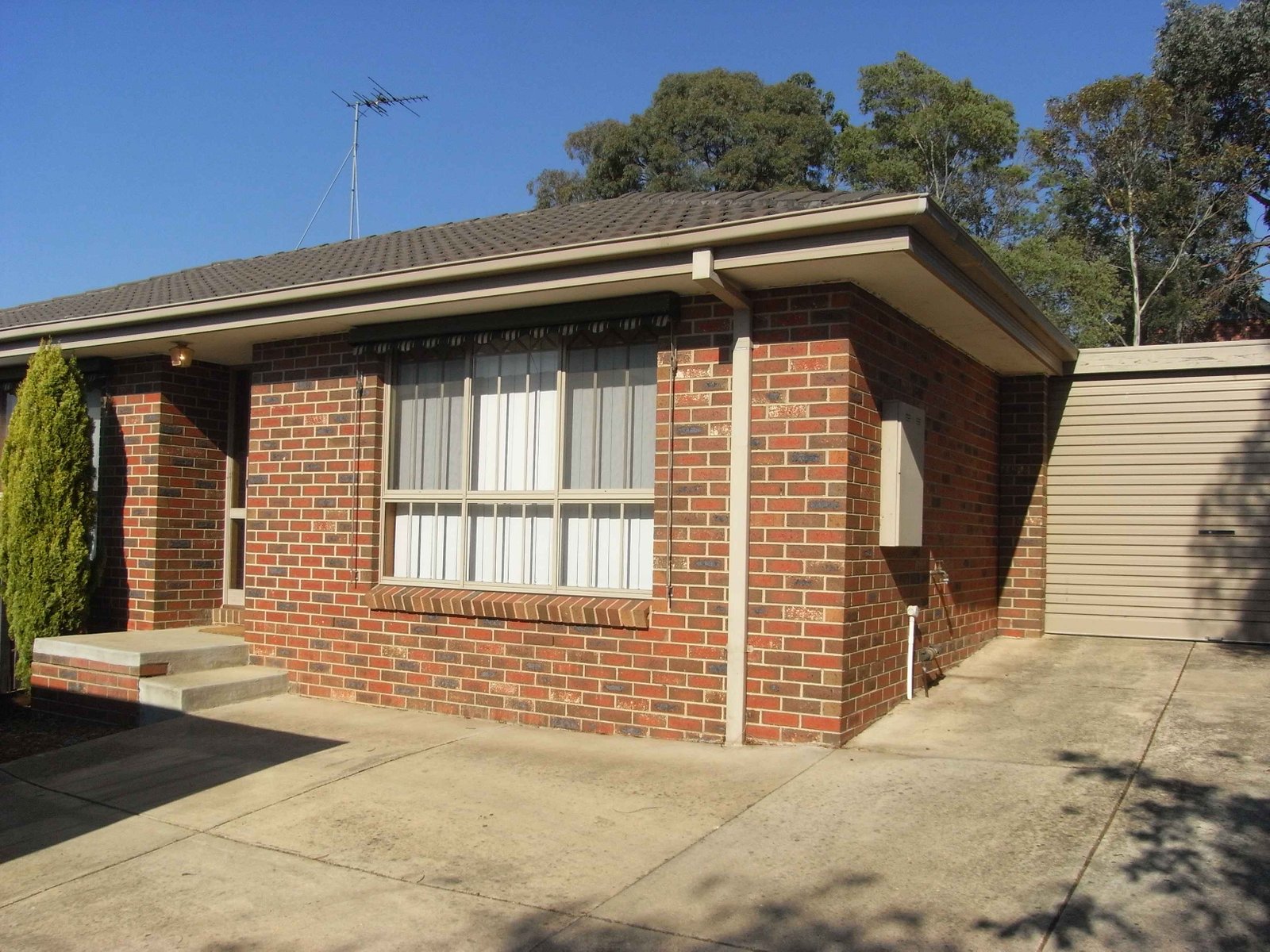 4/8 Bradshaw Street GOLDEN POINT 9